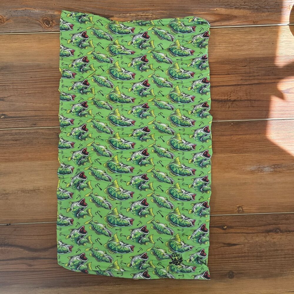 Turtle Fur Tube Bug Off Multi-Functional Neck Gaiter- Fish Print - Picture 8 of 8